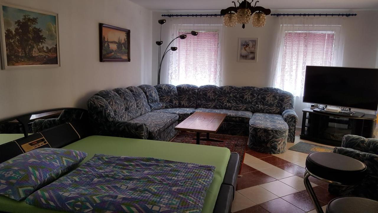 Eger Napsugar Apartman Kültér fotó